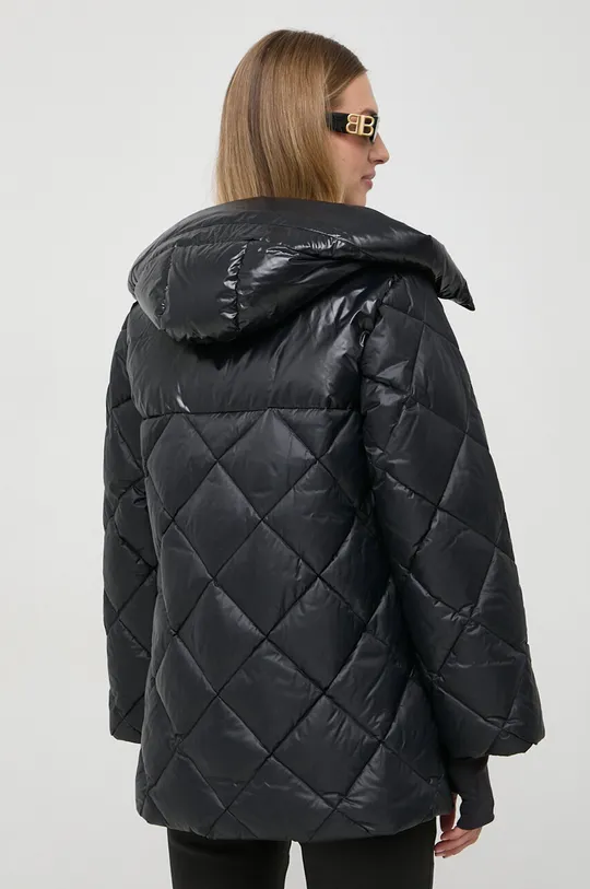 Пуховая куртка Marella Основной материал: 100% Полиамид Подкладка: 100% Полиамид Наполнитель: 100% Пух
