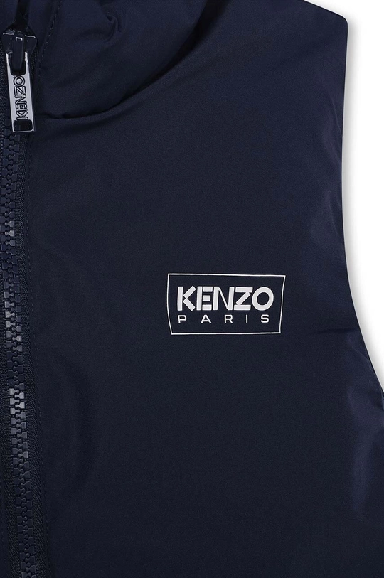 Otroški puhasti brezrokavnik Kenzo Kids Glavni material: 100 % Poliester Podloga: 100 % Poliester Polnilo: 90 % Puhasto pero, 10 % Račje perje