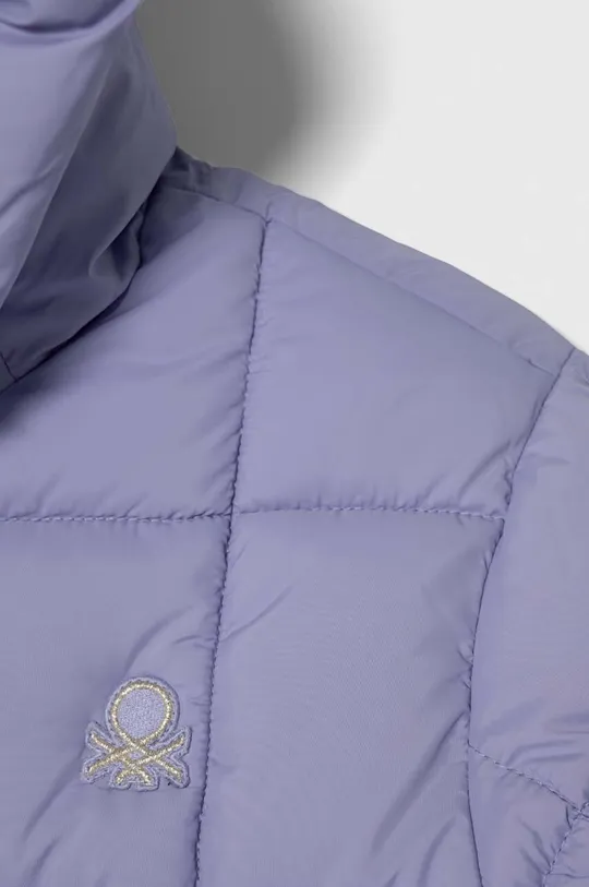 Dječja jakna United Colors of Benetton Temeljni materijal: 100% Poliester Postava: 100% Poliester Ispuna: 100% Poliester