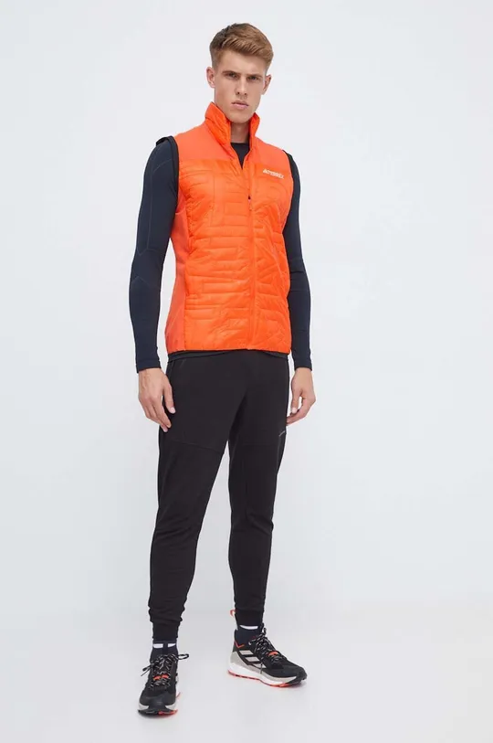 Спортивная безрукавка adidas TERREX Varil оранжевый