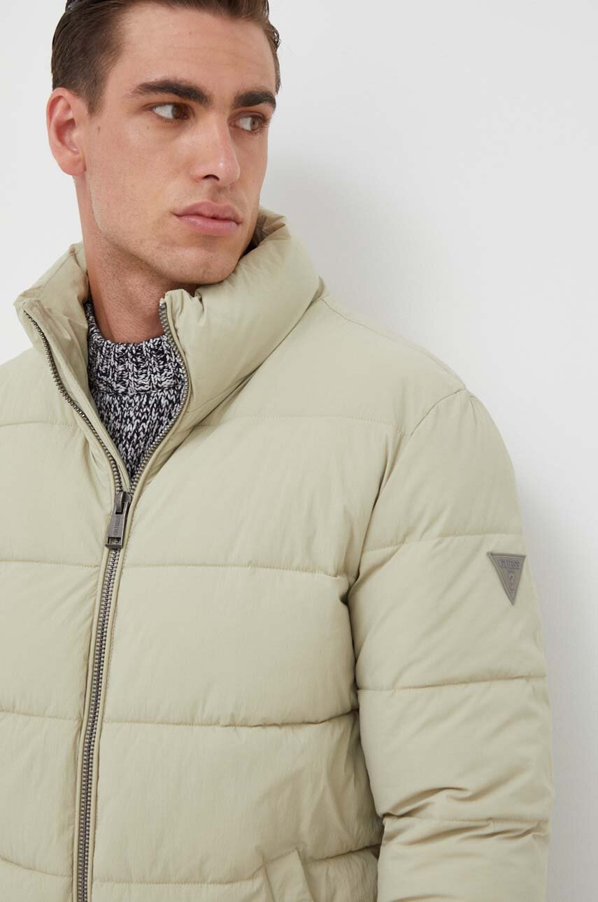 Куртка Guess чоловіча колір зелений перехідна | ANSWEAR.ua
