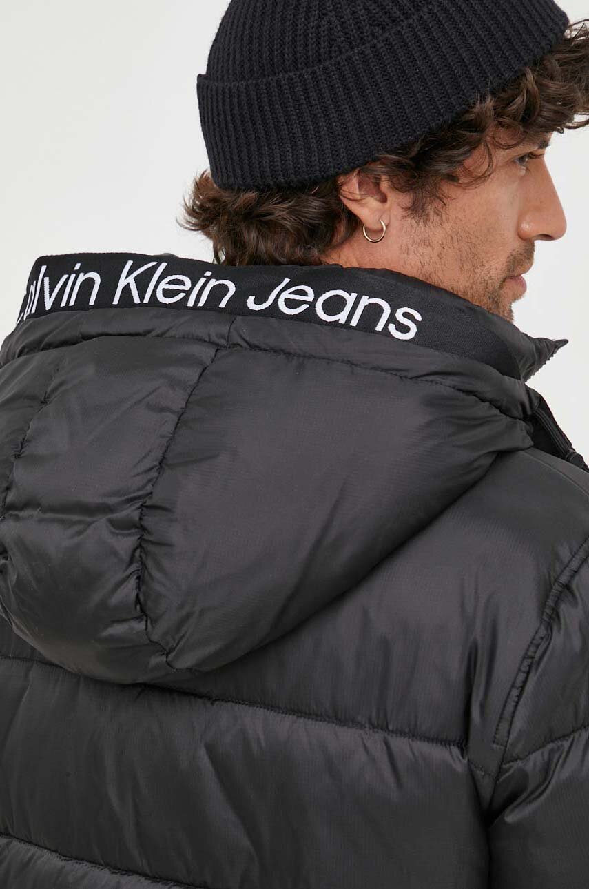 Куртка Calvin Klein Jeans чоловіча колір чорний зимова | ANSWEAR.ua