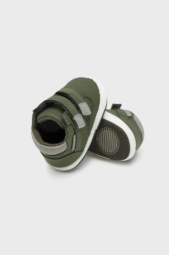 Βρεφικά παπούτσια Mayoral Newborn πράσινο