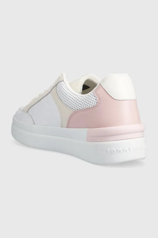Tommy Hilfiger sneakers in pelle EMBOSSED COURT SNEAKER Gambale: Pelle naturale Parte interna: Materiale tessile Suola: Materiale sintetico