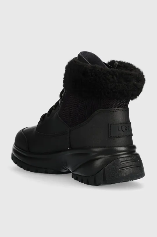 Παπούτσια UGG Yose Fluff V2 Πάνω μέρος: Συνθετικό ύφασμα, Υφαντικό υλικό, Φυσικό δέρμα Εσωτερικό: Υφαντικό υλικό, Μαλλί Σόλα: Συνθετικό ύφασμα