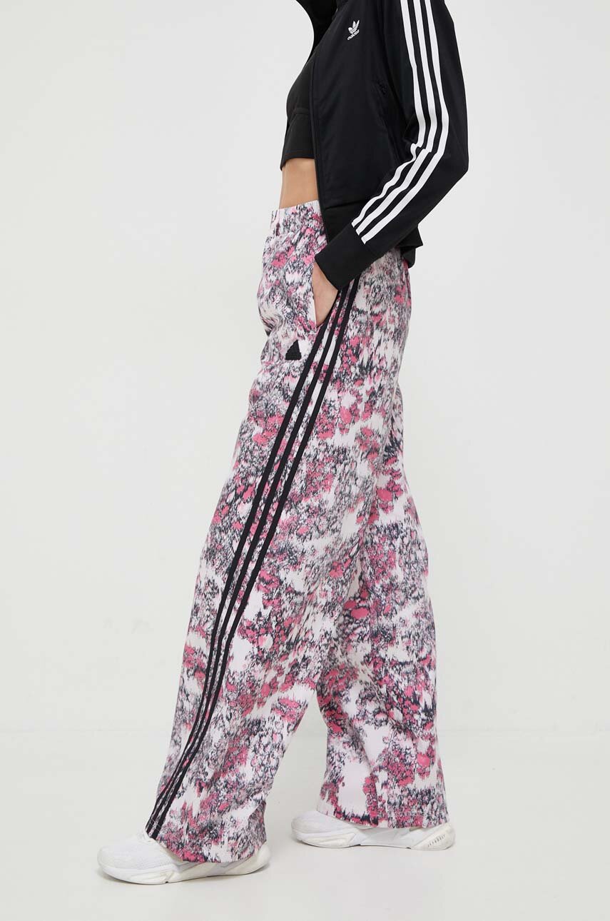 Спортивные штаны adidas с узором | ANSWEAR.ua