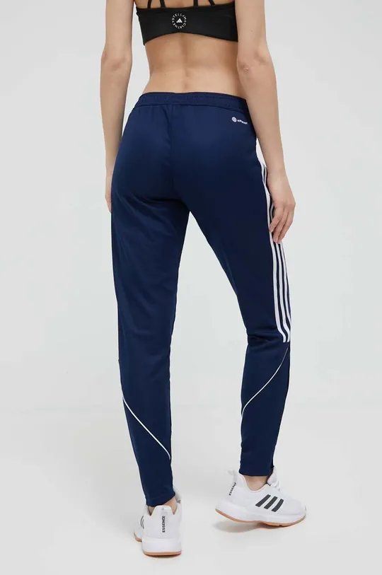 Tréningové nohavice adidas Performance Tiro 23 League  Základná látka: 100 % Recyklovaný polyester Prvky: 92 % Recyklovaný polyester, 8 % Elastan Podšívka vrecka: 100 % Recyklovaný polyester