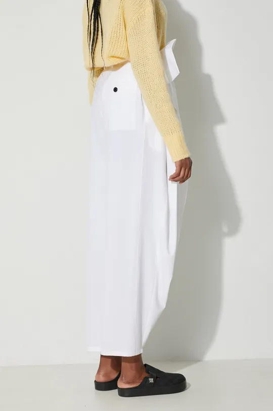 Kalhoty s příměsí vlny JW Anderson Hlavní materiál: 53 % Polyester, 43 % Virgin vlna, 4 % Elastan Podšívka: 100 % Bavlna
