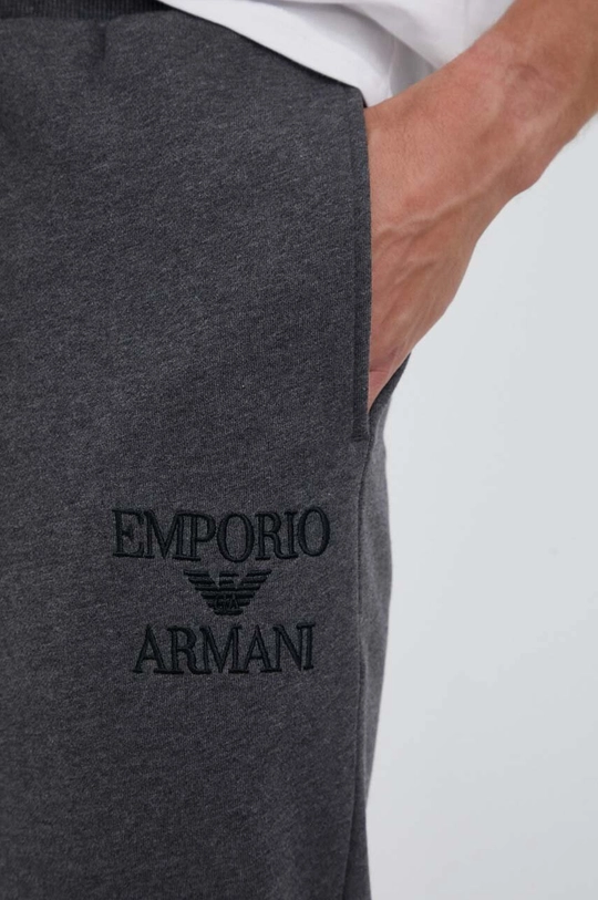 Tepláky Emporio Armani Underwear  1. látka: 60 % Bavlna, 40 % Polyester 2. látka: 57 % Bavlna, 38 % Polyester, 5 % Elastan