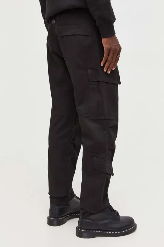 Хлопковые брюки G-Star Raw Основной материал: 100% Хлопок Другие материалы: 70% Хлопок, 30% Переработанный хлопок Подкладка кармана: 50% Вторичный полиэстер, 50% Органический хлопок