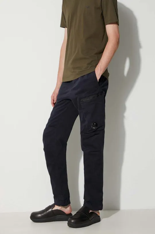 bleumarin C.P. Company pantaloni STRETCH SATEEN REGULAR PANTS De bărbați