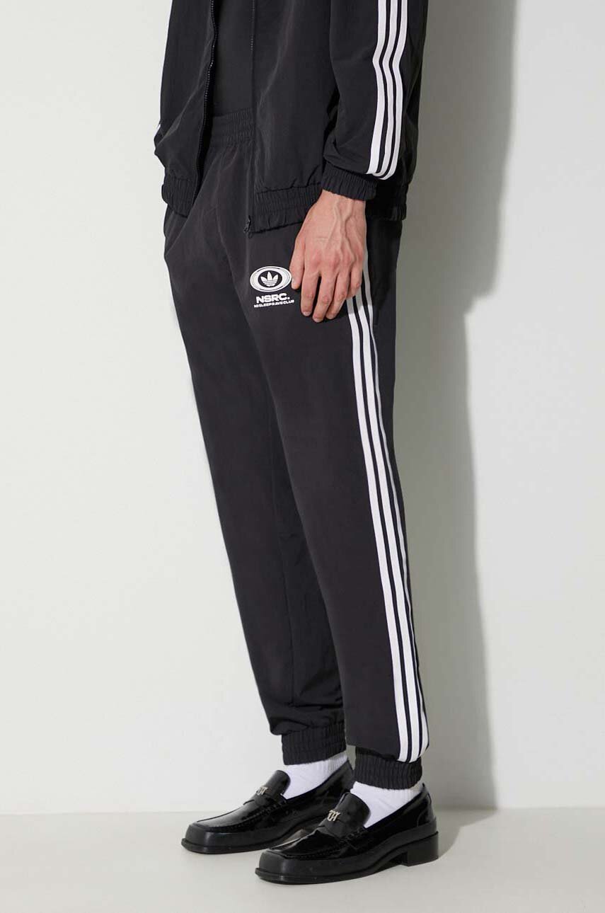 negru adidas Originals pantaloni de trening NSRC Track Pants Unisex