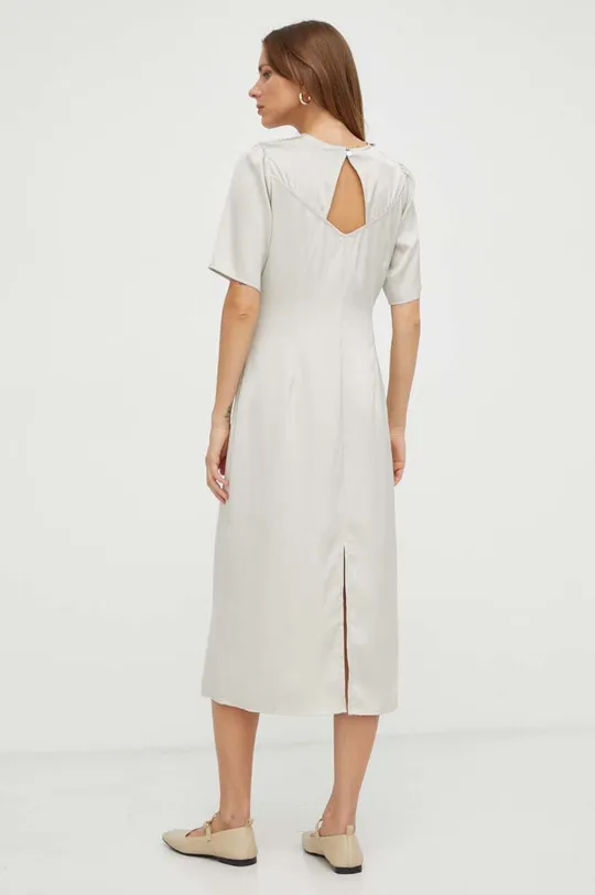 Šaty Bruuns Bazaar 100 % Recyklovaný polyester