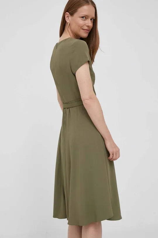 Šaty Lauren Ralph Lauren  Základná látka: 100 % Recyklovaný polyester  Podšívka: 100 % Recyklovaný polyester