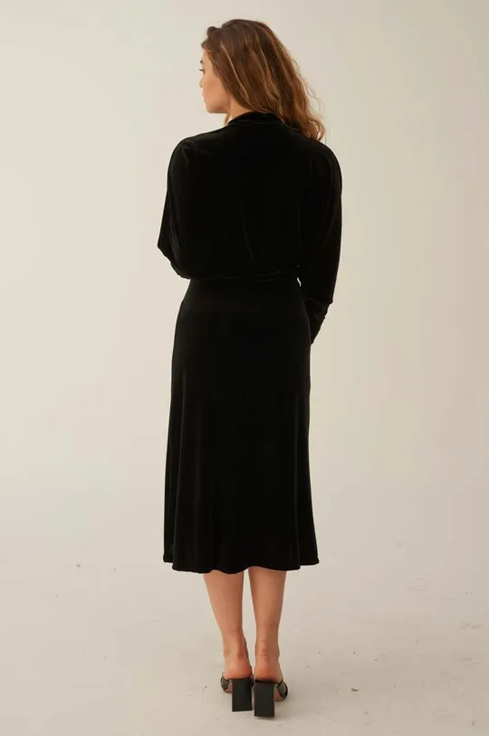 Obleka Undress Code 477 Date Night Midi Dress Black