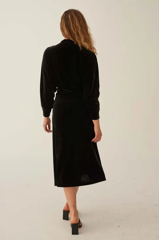 Obleka Undress Code 477 Date Night Midi Dress Black