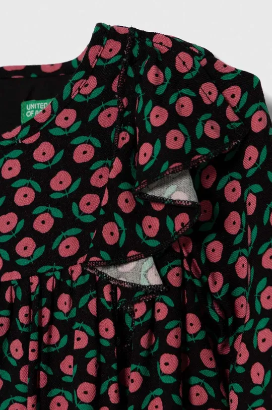 Otroška obleka United Colors of Benetton Glavni material: 100 % Viskoza Podloga: 100 % Bombaž