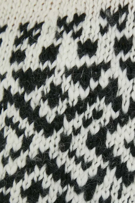 Pulover s dodatkom vune Sisley