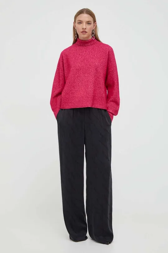 Volnen pulover HUGO roza