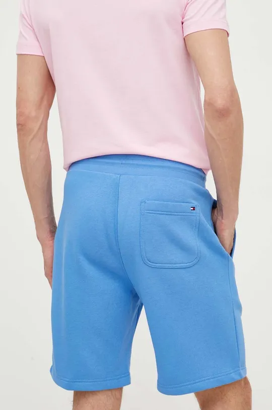Kratke hlače Tommy Hilfiger  Temeljni materijal: 70% Pamuk, 30% Poliester Manžeta: 97% Pamuk, 3% Elastan