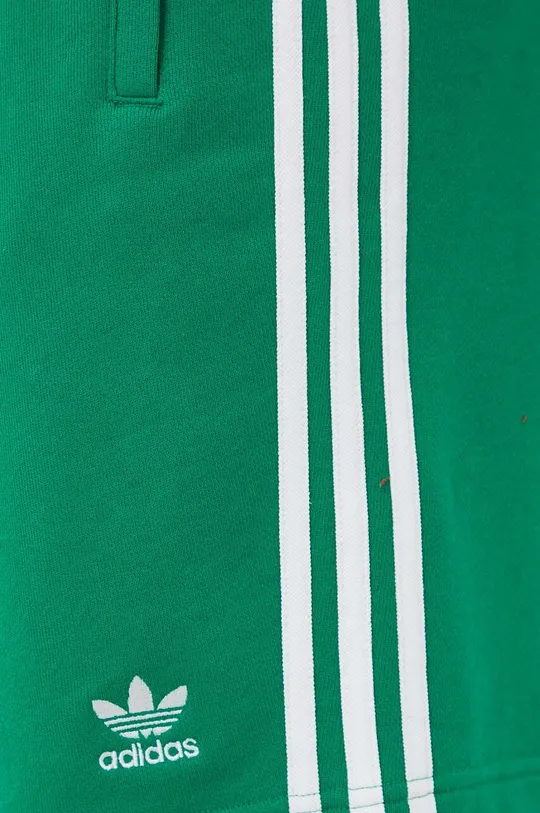 зелений Бавовняні шорти adidas Originals