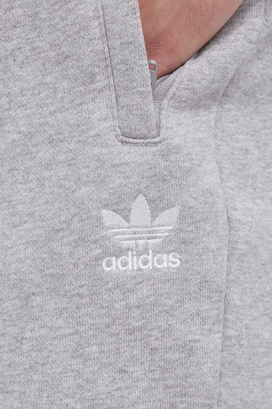 szürke adidas Originals rövidnadrág