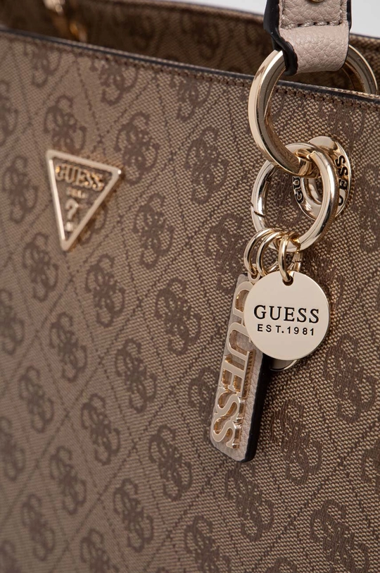 Сумочка Guess Основний матеріал: 100% PU Підкладка: 80% Поліестер, 20% Бавовна