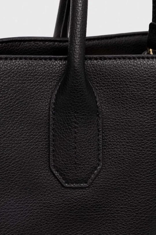 Кожаная сумочка Patrizia Pepe  Основной материал: 100% Натуральная кожа Подкладка: 100% Полиэстер