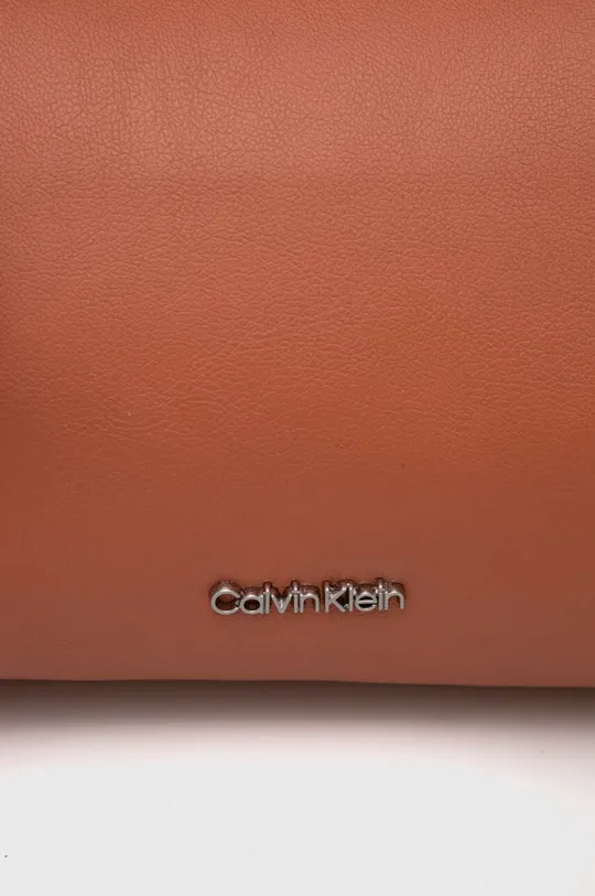 Τσάντα Calvin Klein Κύριο υλικό: 51% Ανακυκλωμένος πολυεστέρας, 49% Poliuretan