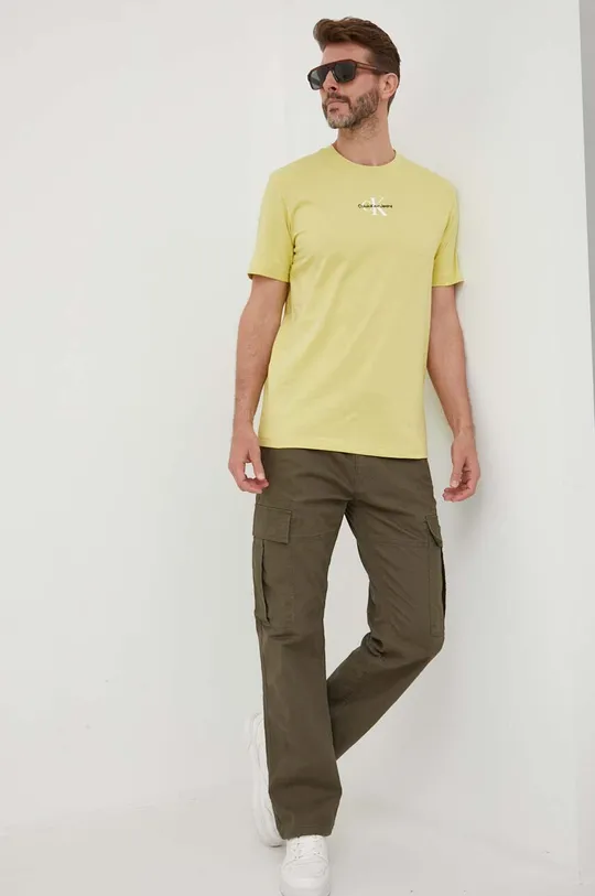 Bombažna kratka majica Calvin Klein Jeans zelena