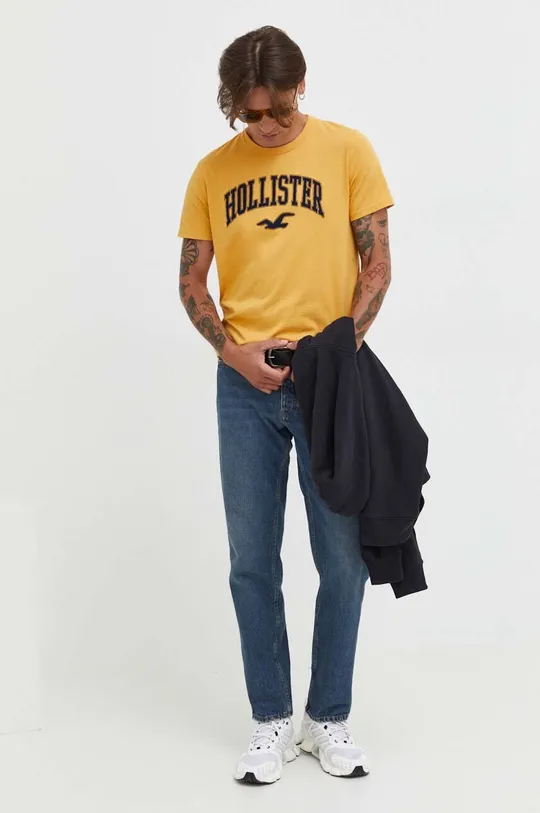 Βαμβακερό μπλουζάκι Hollister Co. κίτρινο