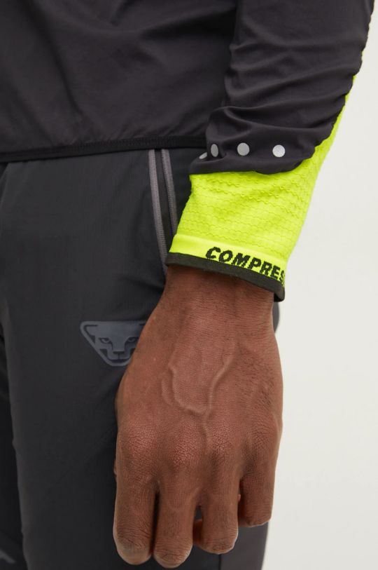 Compressport wiatrówka Hurricane AJVM307 czarny