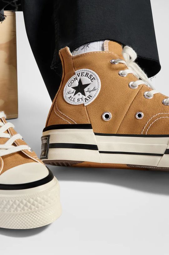 Πάνινα παπούτσια Converse Chuck 70 Plus A12321C