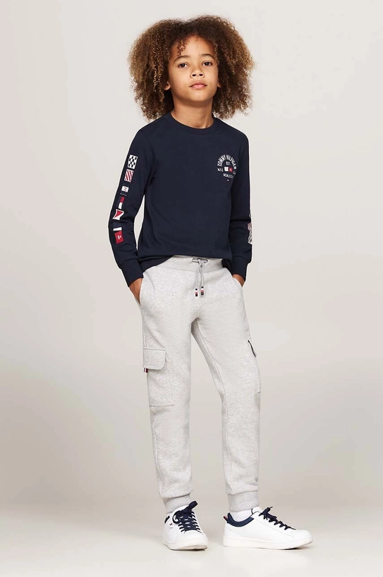 Detské tepláky Tommy Hilfiger MONOTYPE FLEECE pletenina sivá KB0KB09239.9BYH.128.176