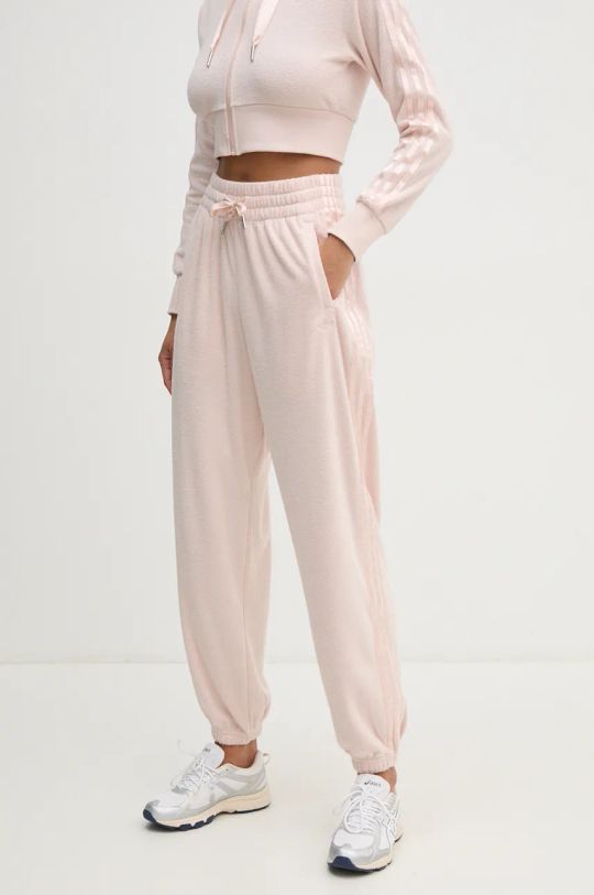 Tepláky adidas Originals Femme Galore Jogger nášivka ružová JN3008