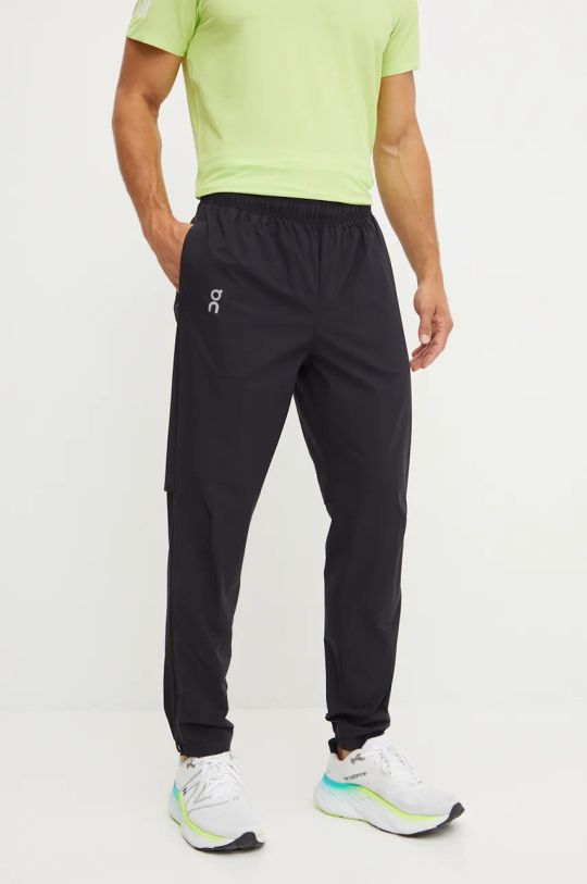 ON running pantaloni de alergare Core panza negru 1MF10110553