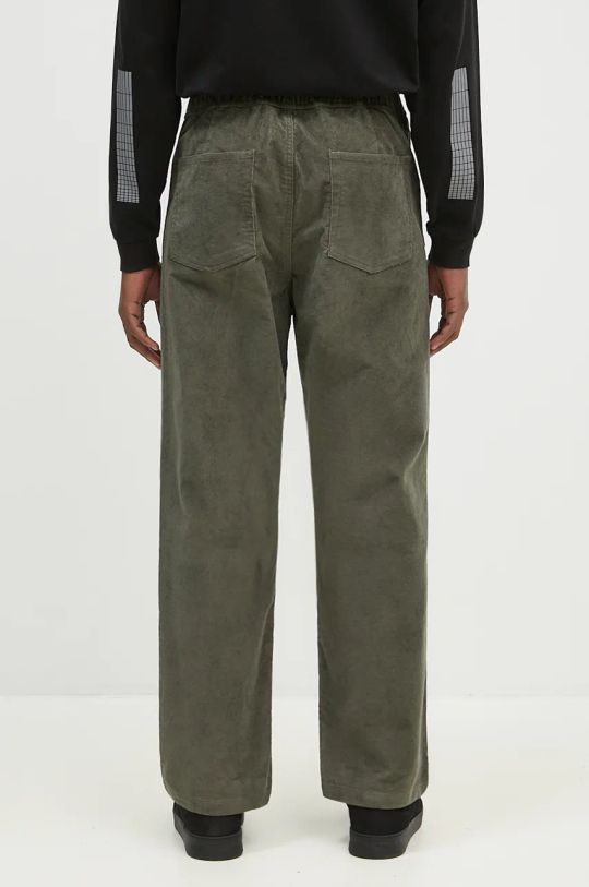 Odzież Norse Projects spodnie sztruksowe Ragnar Relaxed Solotex Corduroy Pant N25.0410.8098 zielony