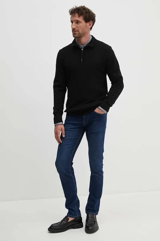 Volnen pulover BOSS črna