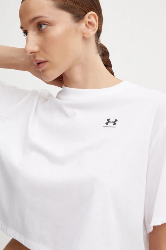 Дрехи Тениска за трениране Under Armour Boxy Crop Logo 1386845 бял