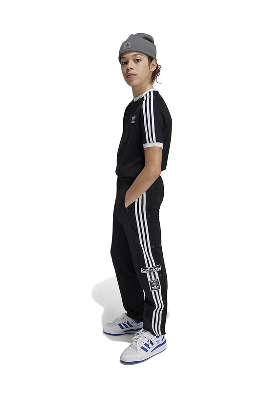 Otroška bombažna kratka majica adidas Originals 3STRIPES TEE Našitek črna IX7626