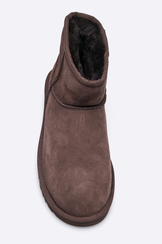 Nízké kozačky UGG Classic Mini II