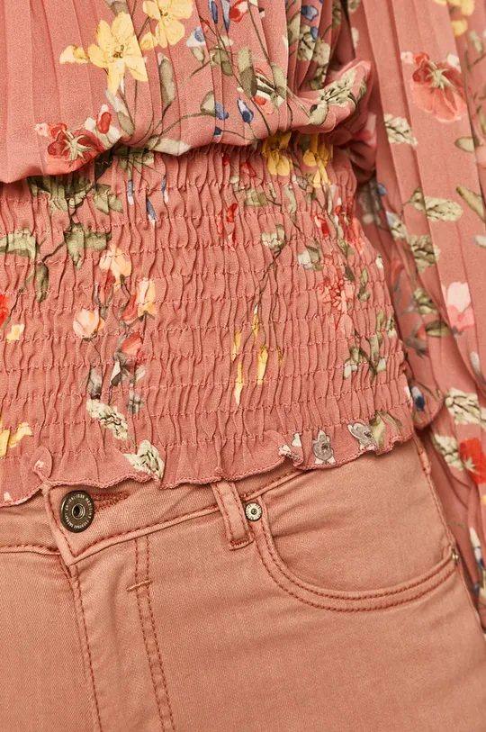 Bluzka damska z odkrytymi ramionami różowa