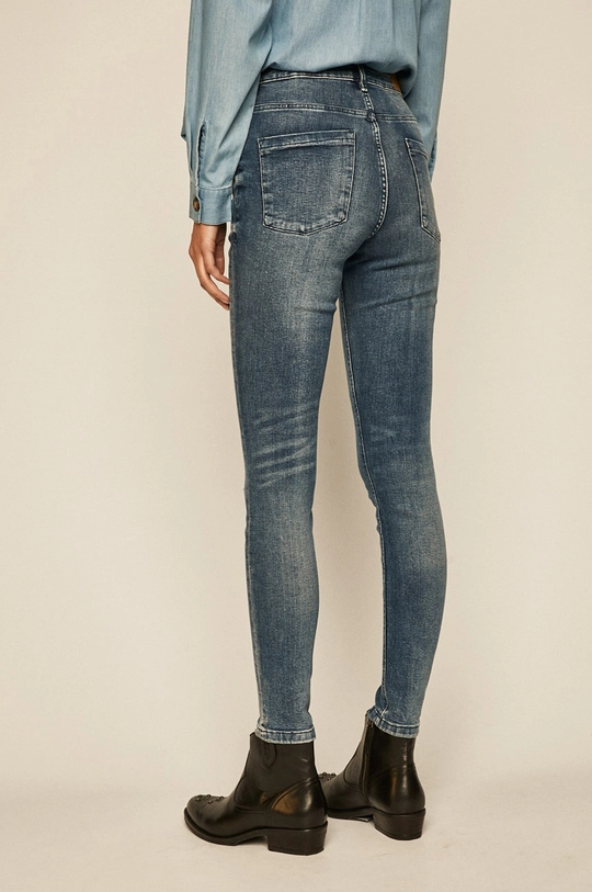 Jeansy damskie skinny niebieskie  98 % Bawełna, 2 % Elastan