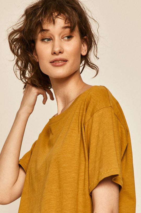 ciepły oliwkowy T-shirt damski bawełniany żółty Damski