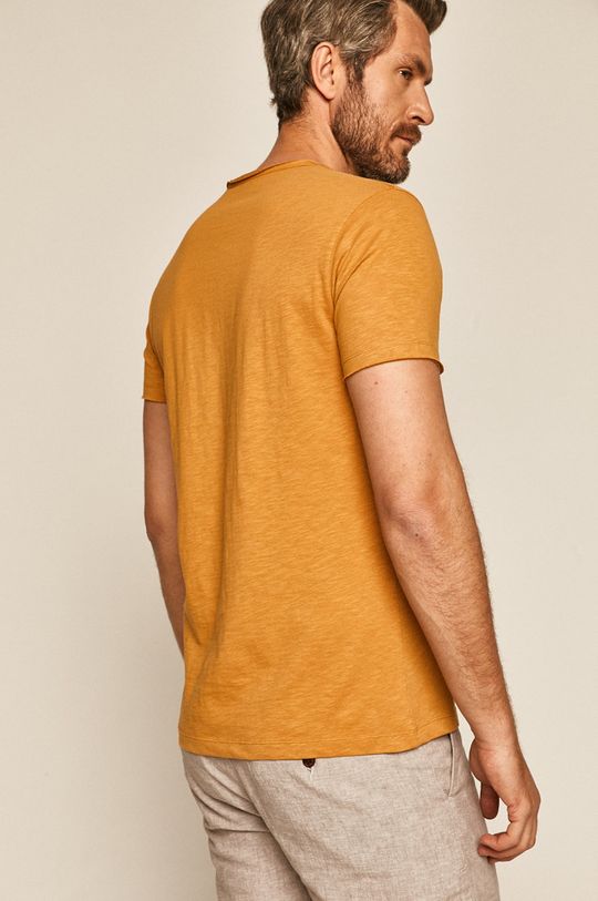 T-shirt męski z kieszonką żółty 100 % Bawełna