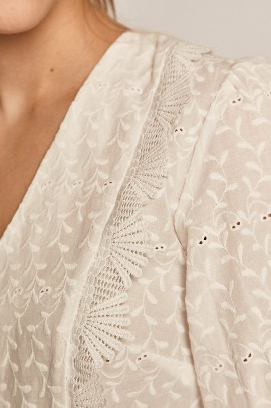 Bawełniana bluzka damska z ozdobnymi haftami biała Damski