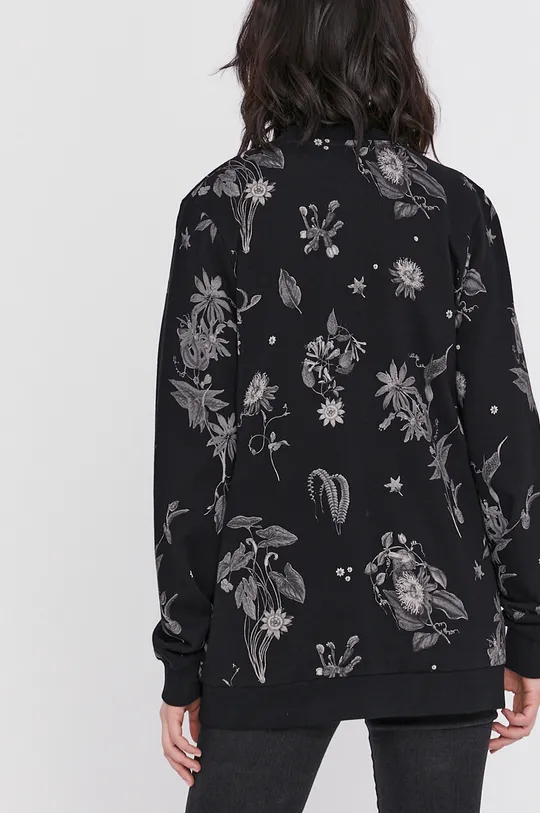 Bawełniana bluza damska w roślinny wzór czarna 100 % Bawełna