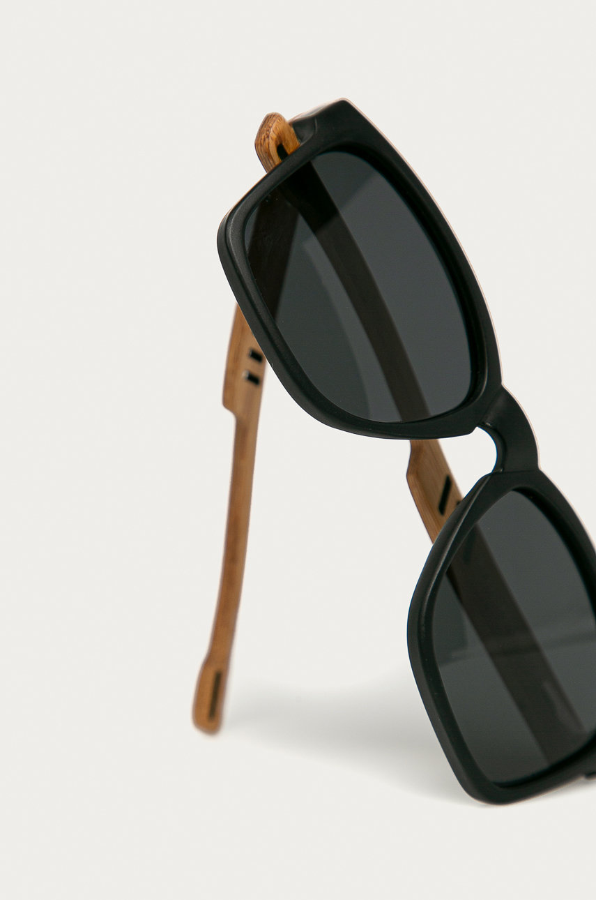 Okulary przeciwsłoneczne męskie z polaryzacją oraz bambusowym