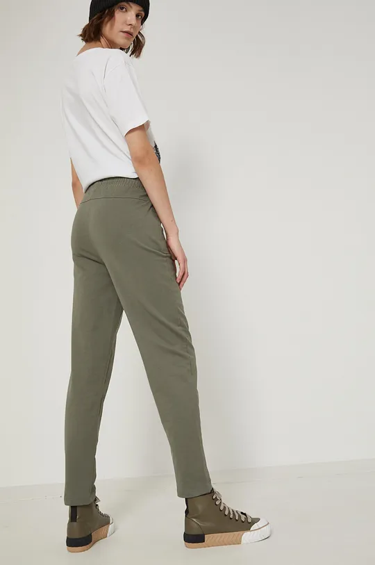 Spodnie dresowe damskie gładkie zielone 6 % Elastan, 94 % Bawełna