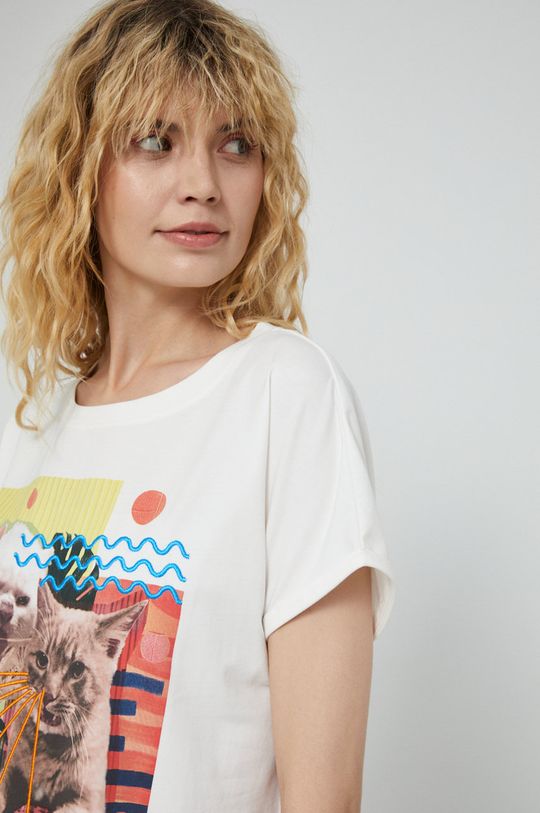 T-shirt bawełniany damski z kolekcji Kolaże by Panna Niebieska beżowy Damski